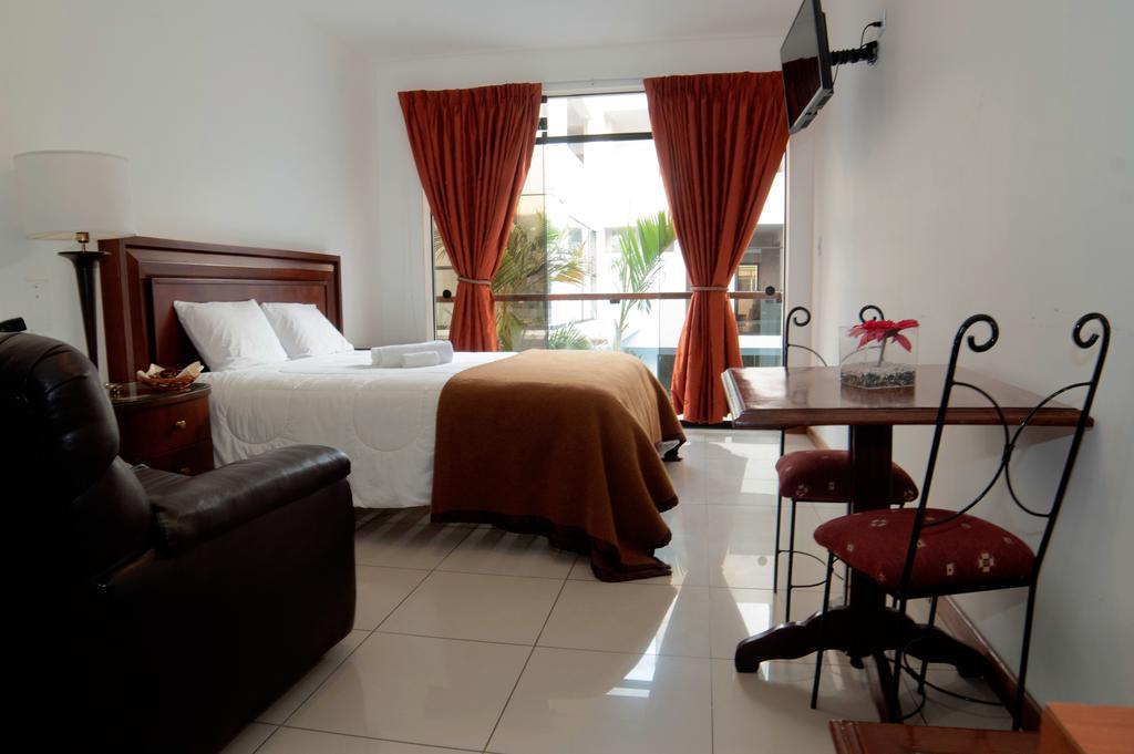 Mc Hotel Ика Екстериор снимка