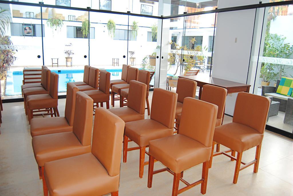 Mc Hotel Ика Екстериор снимка