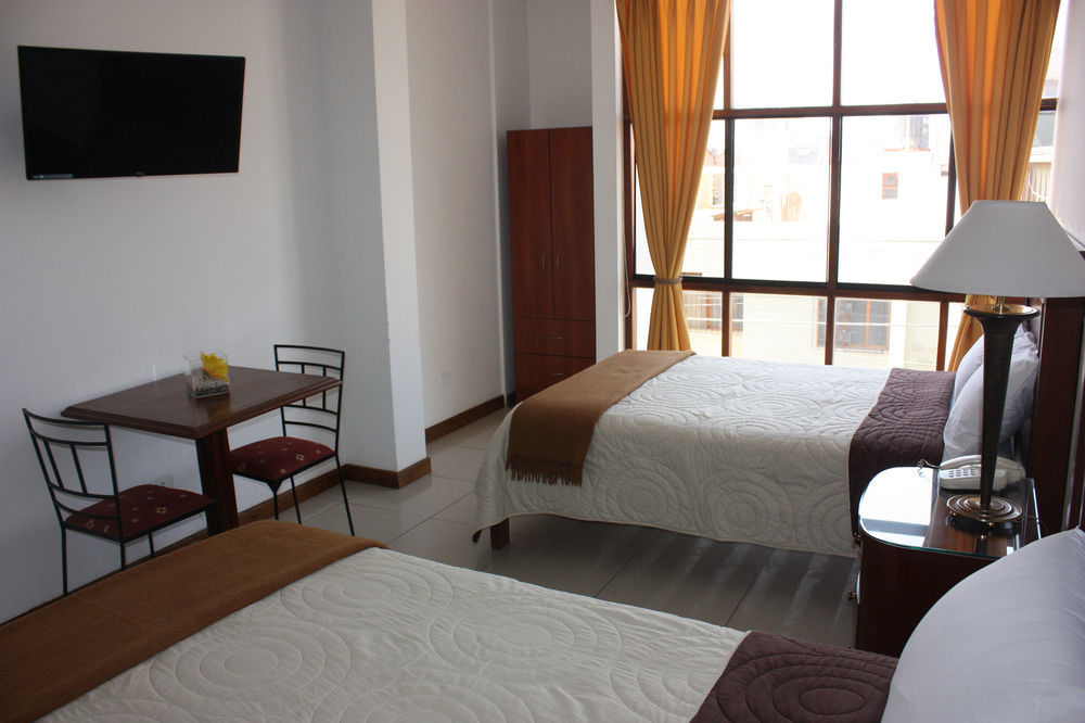 Mc Hotel Ика Екстериор снимка