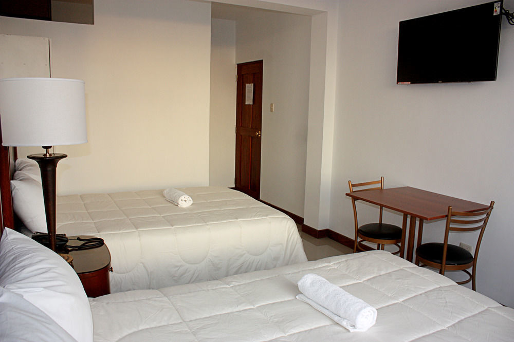 Mc Hotel Ика Екстериор снимка